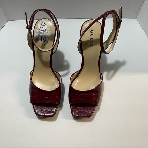 Guess tafton red‎ heels size 10 - Picture 3 of 8